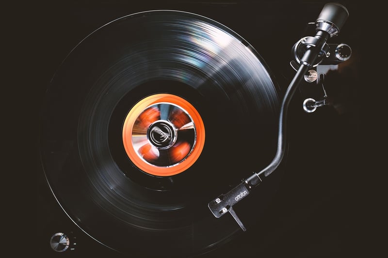 Vinyl record wall clock